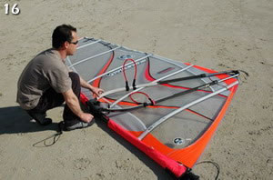 montaje de una vela de windsurf