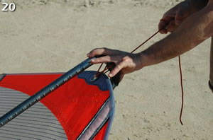 montaje de una vela de windsurf