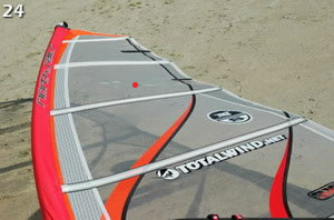 montaje de una vela de windsurf