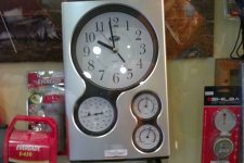 reloj de presion temp y humedad.JPG