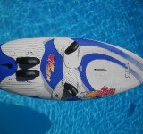 tabla-windsurf-mistral-emotion131-botavara-aleta_vip.jpg