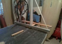 armando la caja de quilla.jpg